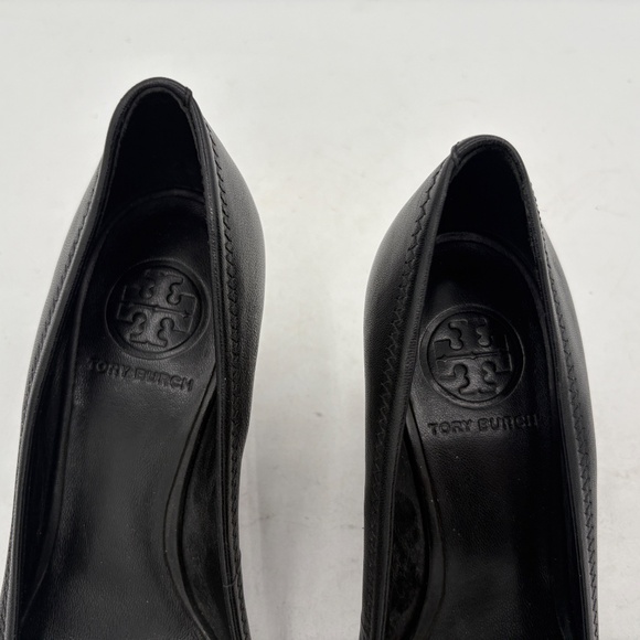 Tory Burch Sophie Wedges Black Leather Gold Tone Logo Emblem Heels 6.5 - Picture 5 of 12